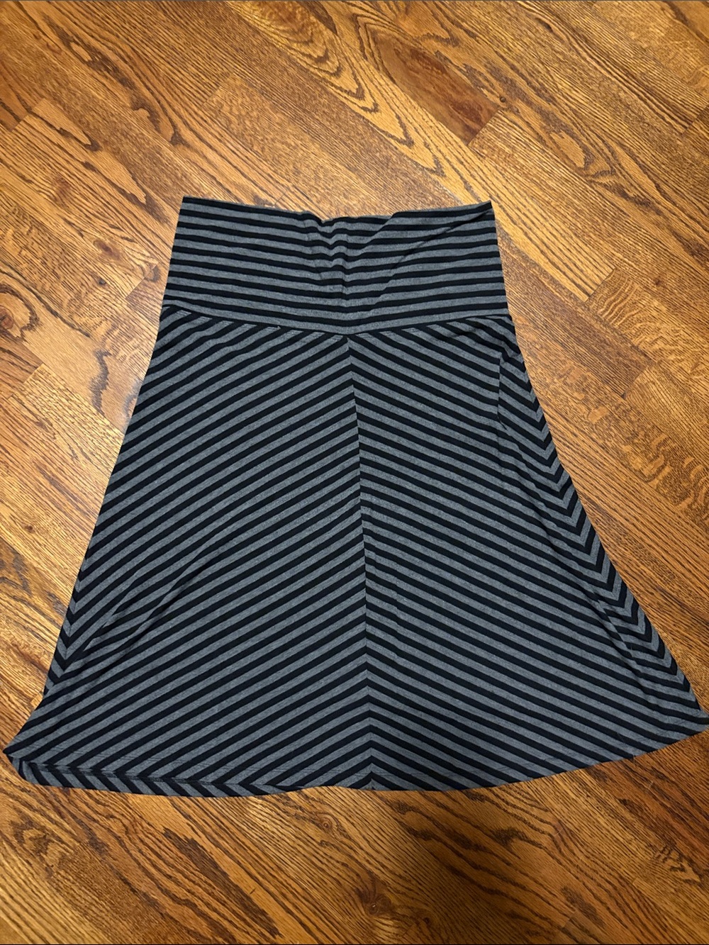Old Navy Black and Gray Striped Skater Skirt Medium